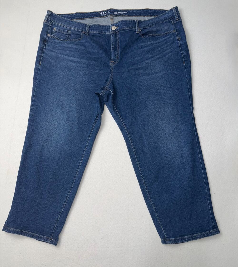Torrid women’s perfect boyfriend vintage stretch blue jeans